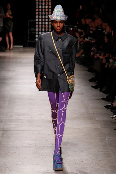 Look 29